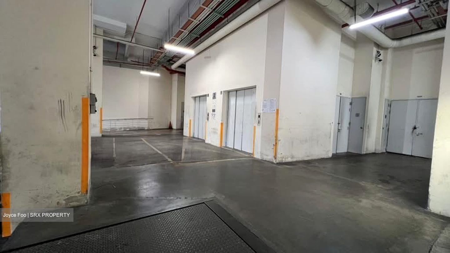 Midview Building (D23), Factory #569583911